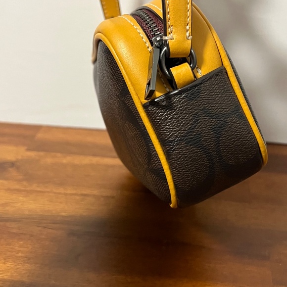 COACH Jamie Wristlet In Signature Varsity Motif - Picture 3 of 8